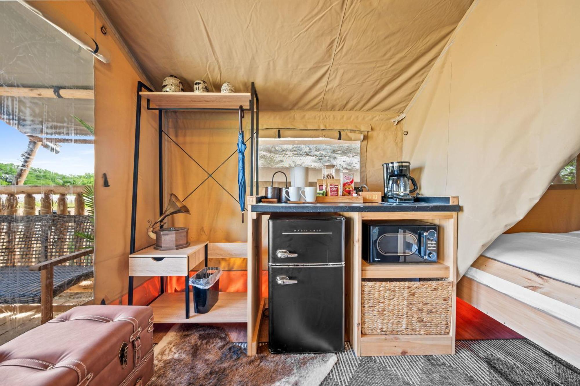 The Lodges At Eden Reserve - Safari Tents Williamstown Εξωτερικό φωτογραφία