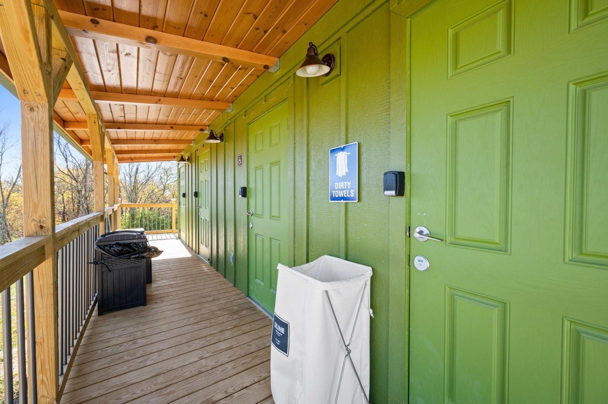 The Lodges At Eden Reserve - Safari Tents Williamstown Εξωτερικό φωτογραφία